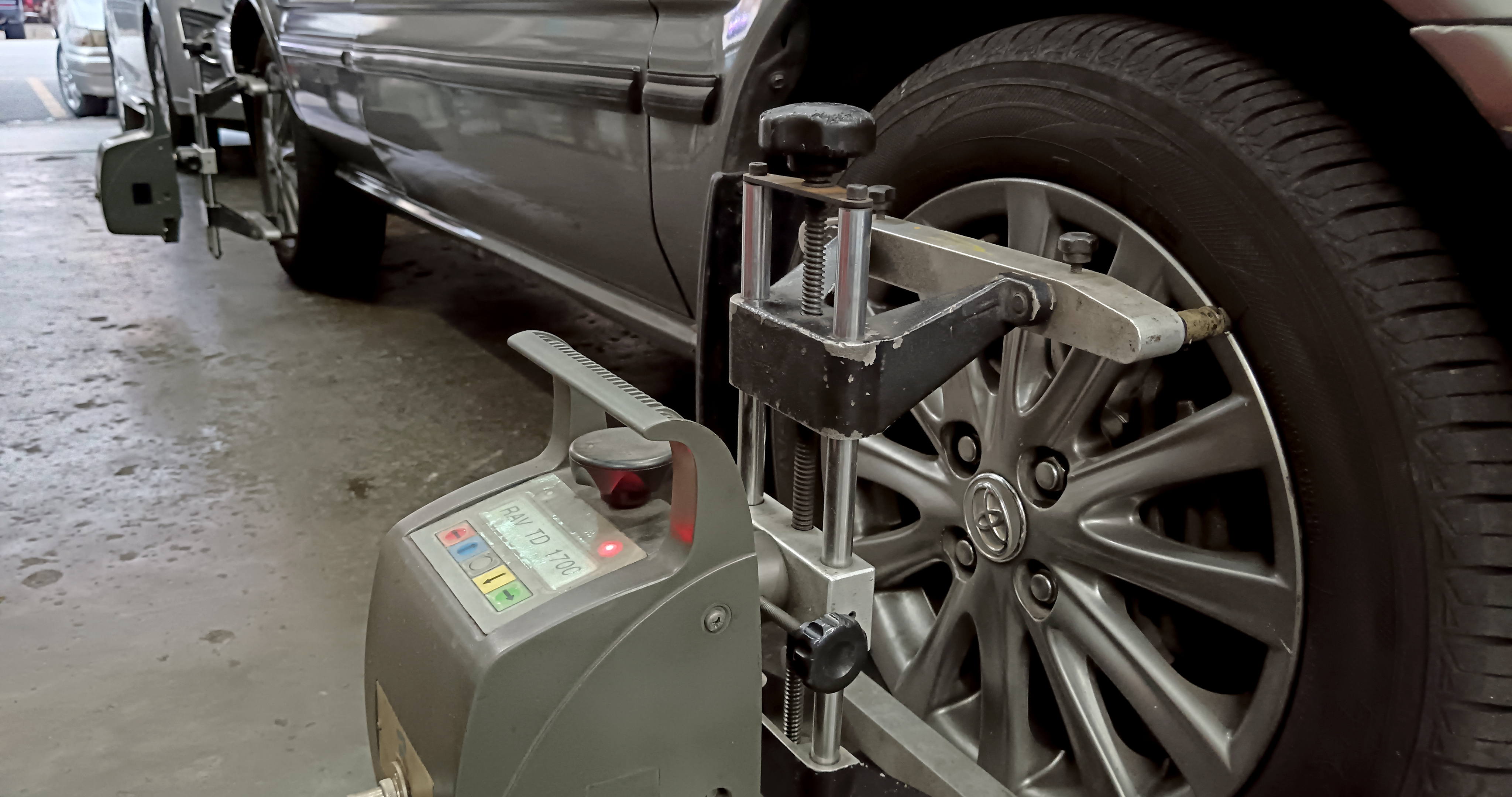 WK Battery & Tyre Service Centre - Car Wheel Alignment Services